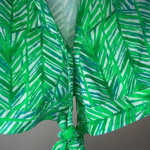 Lilly Pulitzer Ruari Wrap Crop Top TOP ONLY Sz XS Green Palm Print EUC - Picture 8 of 10
